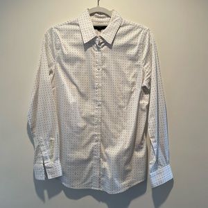 Size 6 Banana Republic Collared Longsleeve